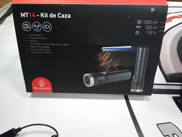 Lenser linterna led bateria para